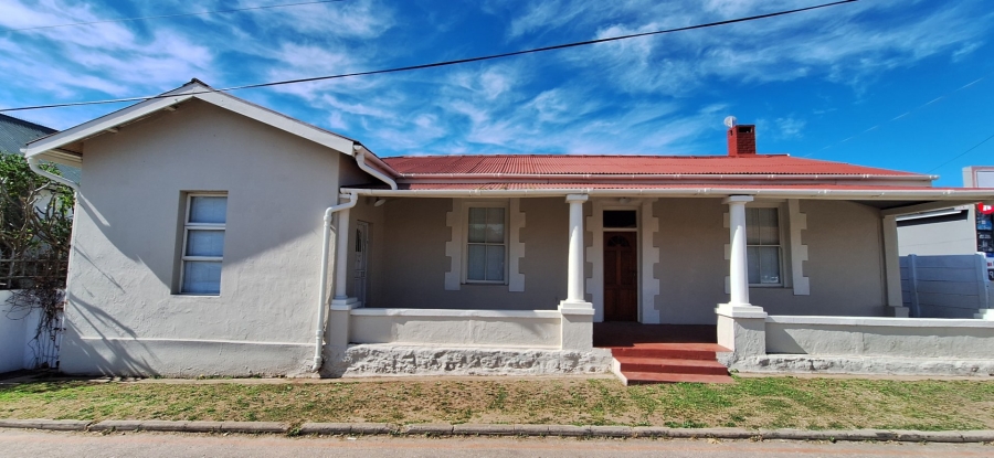 3 Bedroom Property for Sale in Albertinia Western Cape